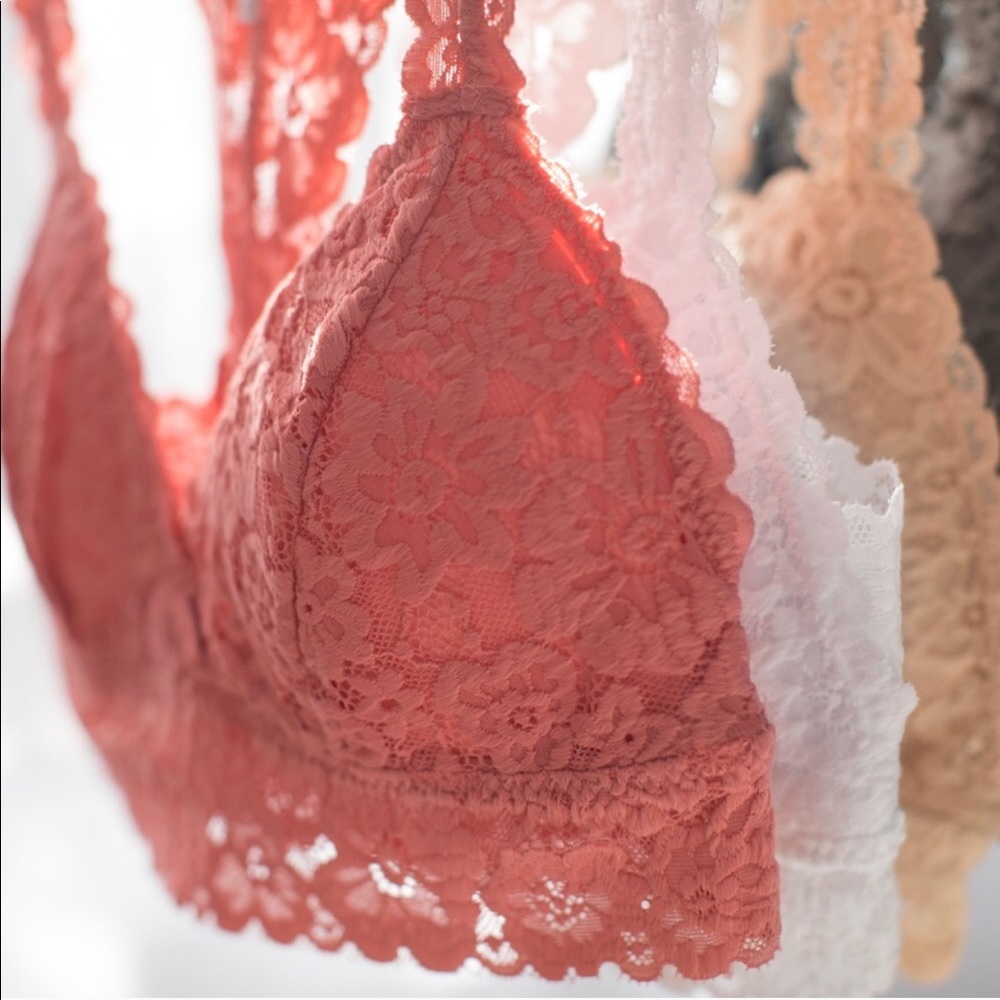 Lex Lace Bralette - Picture 2 of 8